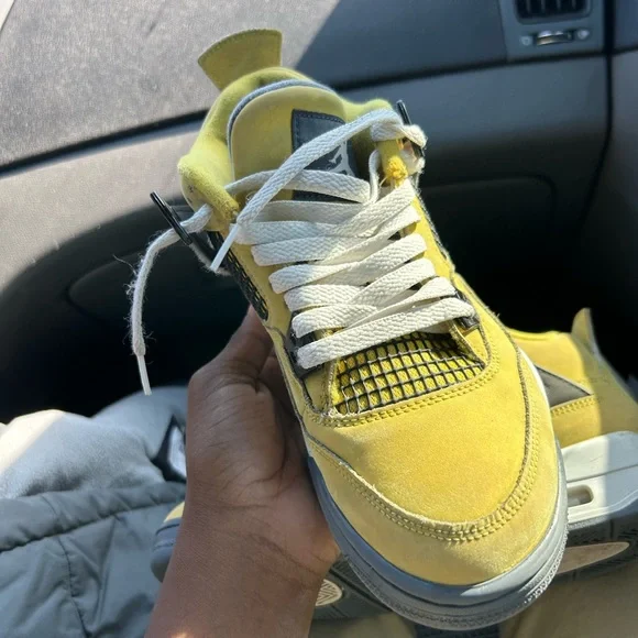 Air Jordan 4 ホワイト/ブラック/イエローサイズ25.5cm Air Jordan 4 Retro Women's Shoes. Nike JP